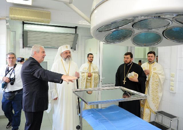 prof dr Codrut Munteanu patriarhul Daniel 2